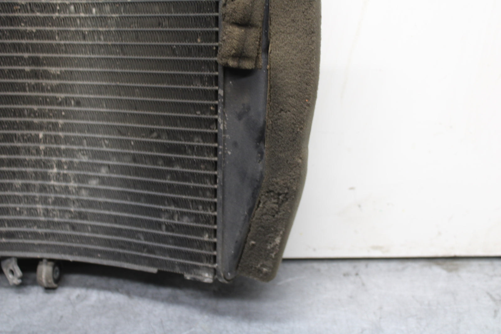 03-05 YAMAHA YZF R6  ENGINE RADIATOR MOTOR COOLER COOLING RADIATER BB751