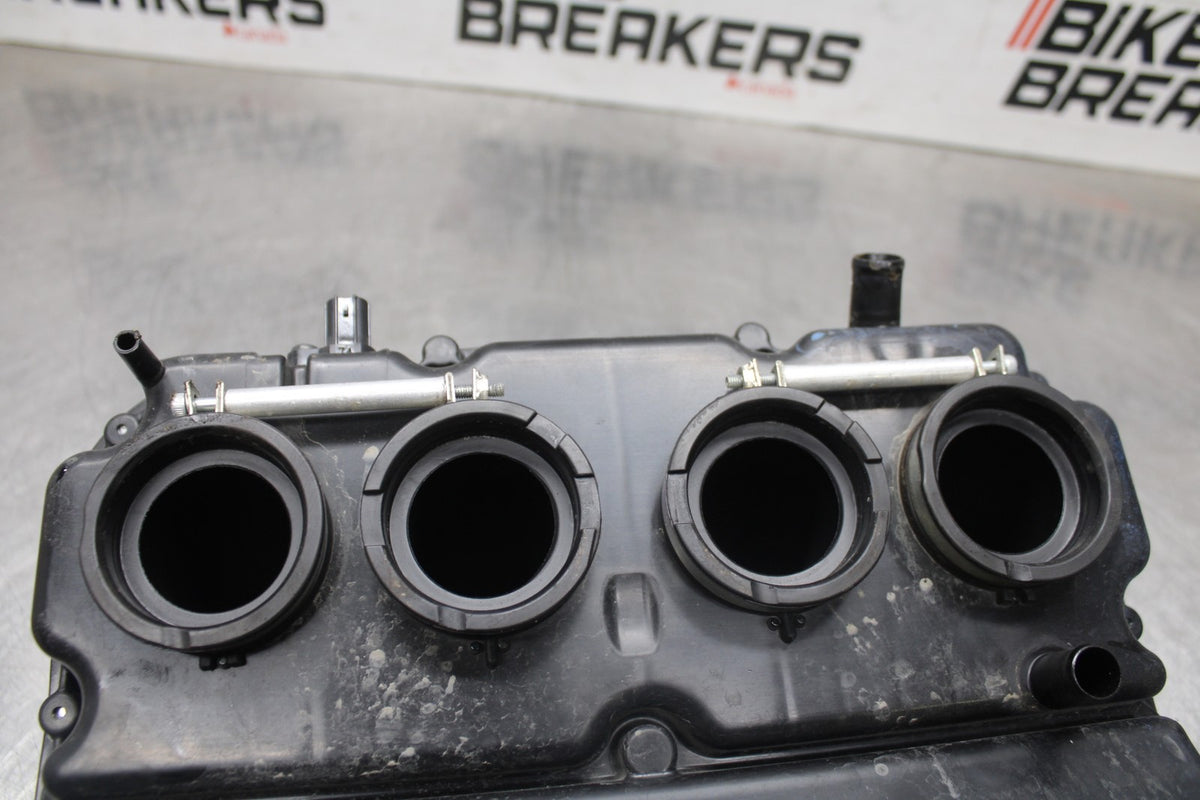 23 KAWASAKI Z900RS AIRBOX AIR INTAKE FILTER BOX BB935