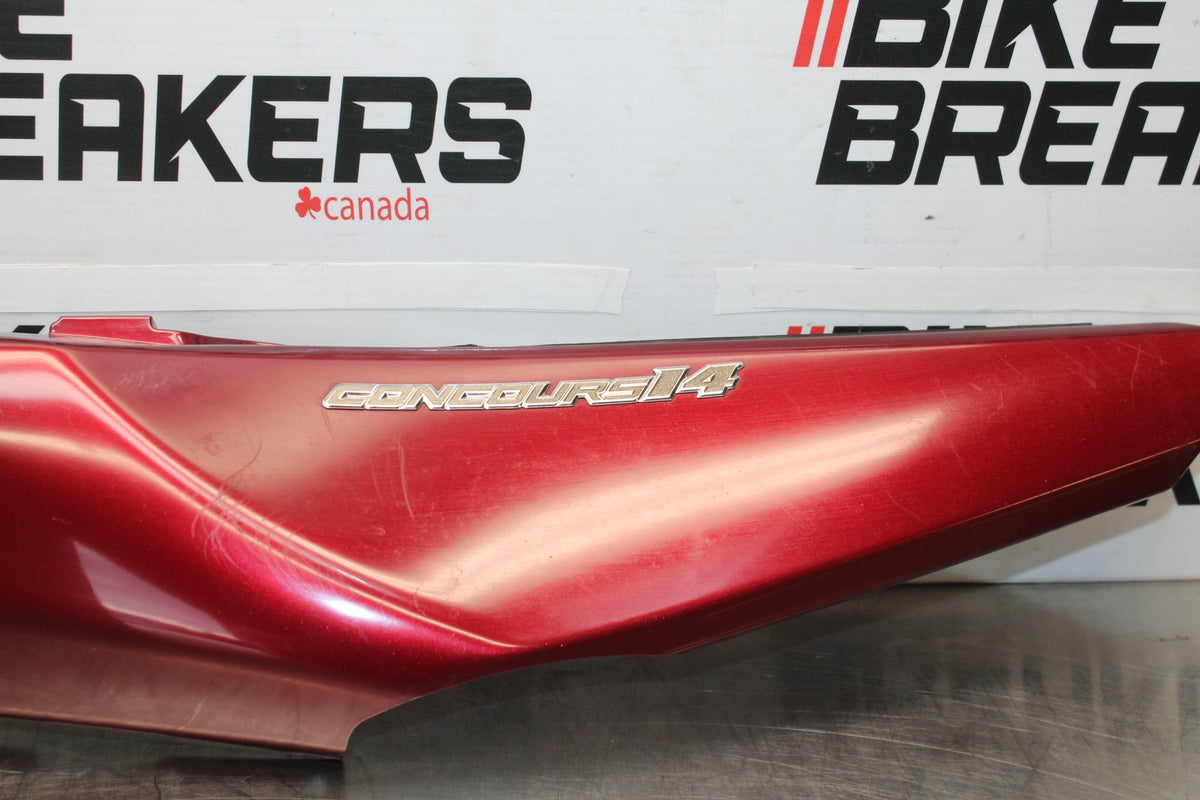 09 KAWASAKI CONCOURS 14 ZG1400B RIGHT REAR BACK TAIL FAIRING COWL SHROUD BB875