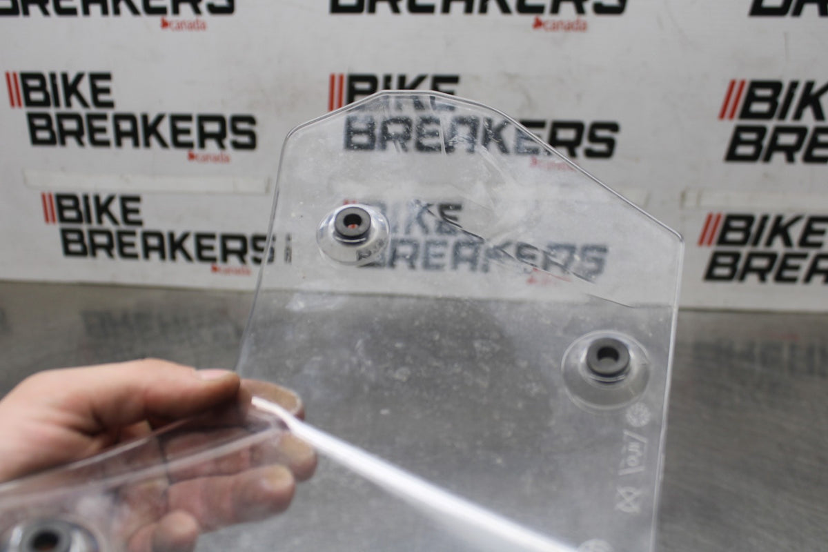 19 BMW F750GS WINDSHIELD WINDSCREEN BB938
