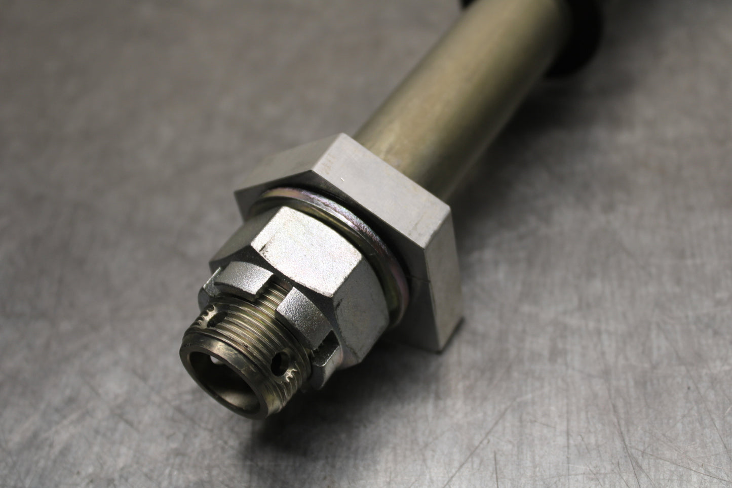 12-25 KAWASAKI NINJA ZX14R NEW!! REAR AXLE BACK WHEEL RIM PIVOT BOLT AXEL BB757