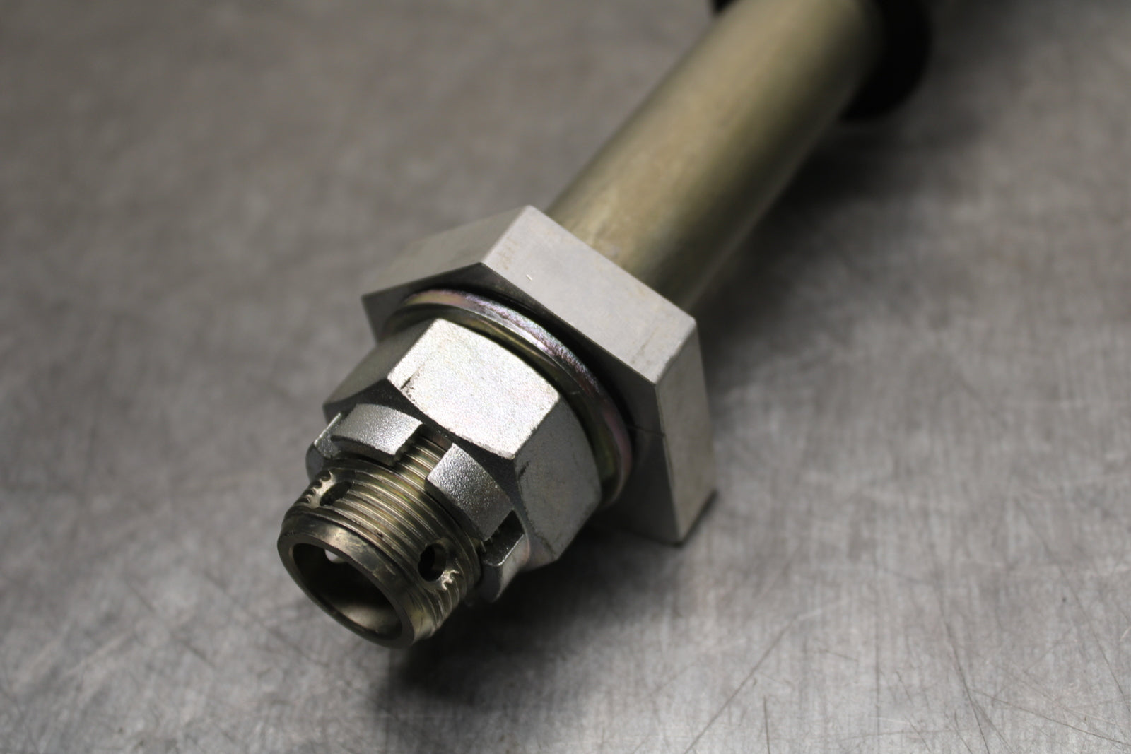 12-25 KAWASAKI NINJA ZX14R NEW!! REAR AXLE BACK WHEEL RIM PIVOT BOLT AXEL BB757