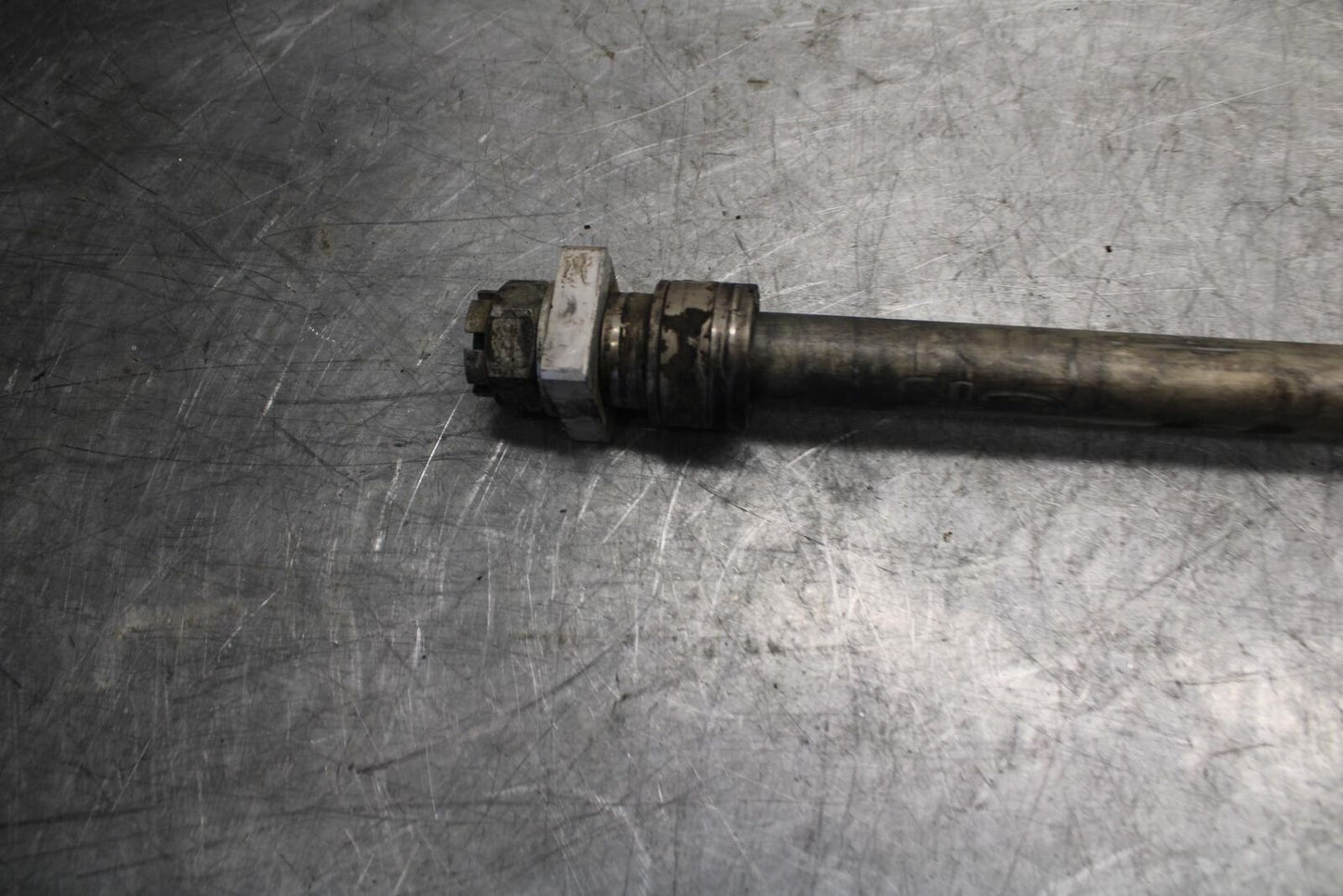 2012 Kawasaki Ninja ZX6R ZX600R REAR AXLE BACK WHEEL RIM PIVOT BOLT AXEL BB529