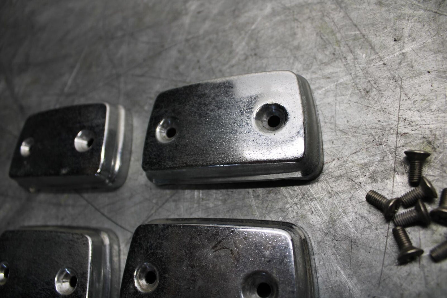 1982 Suzuki GS450L ENGINE CAM CAP COVER BB52