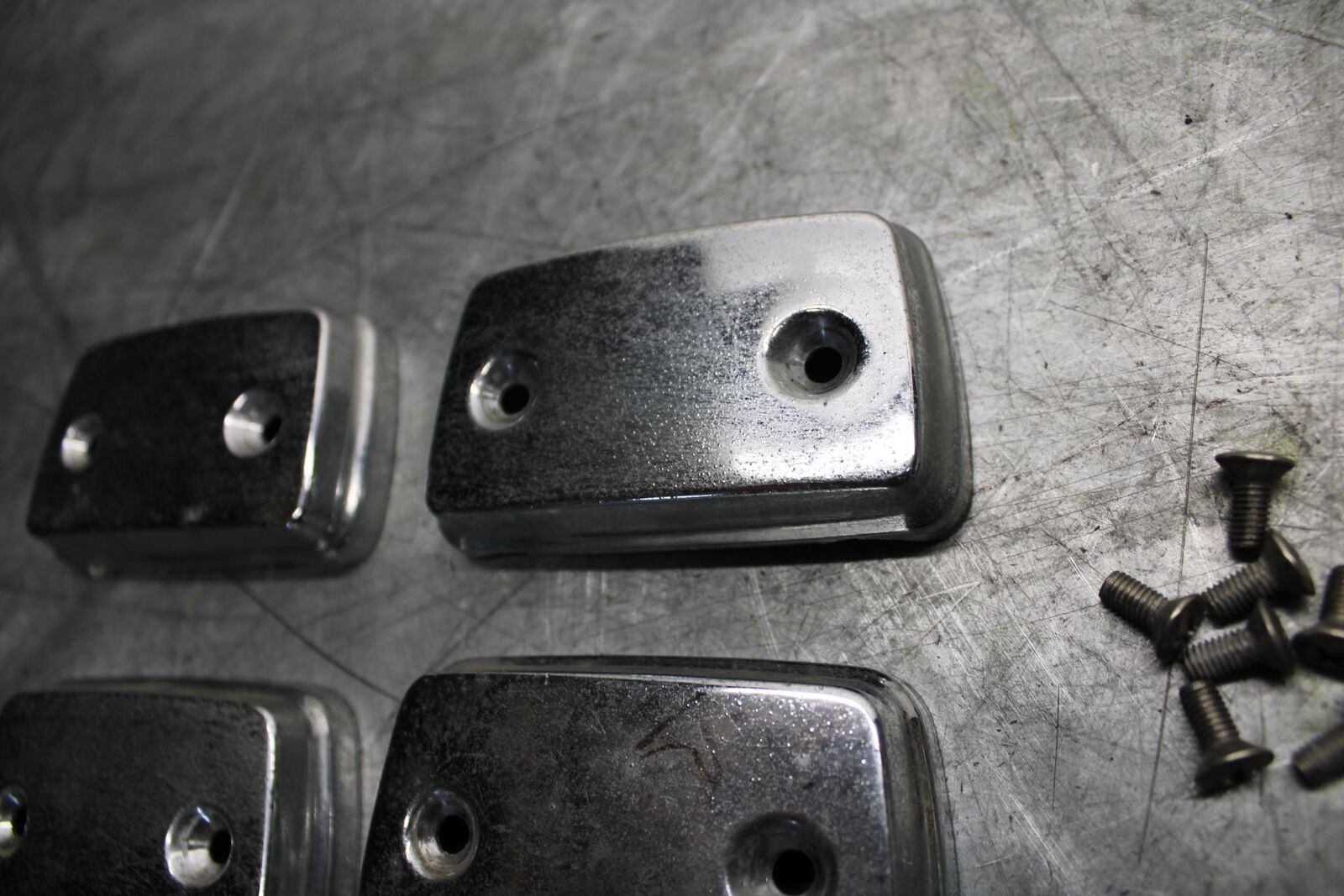 1982 Suzuki GS450L ENGINE CAM CAP COVER BB52