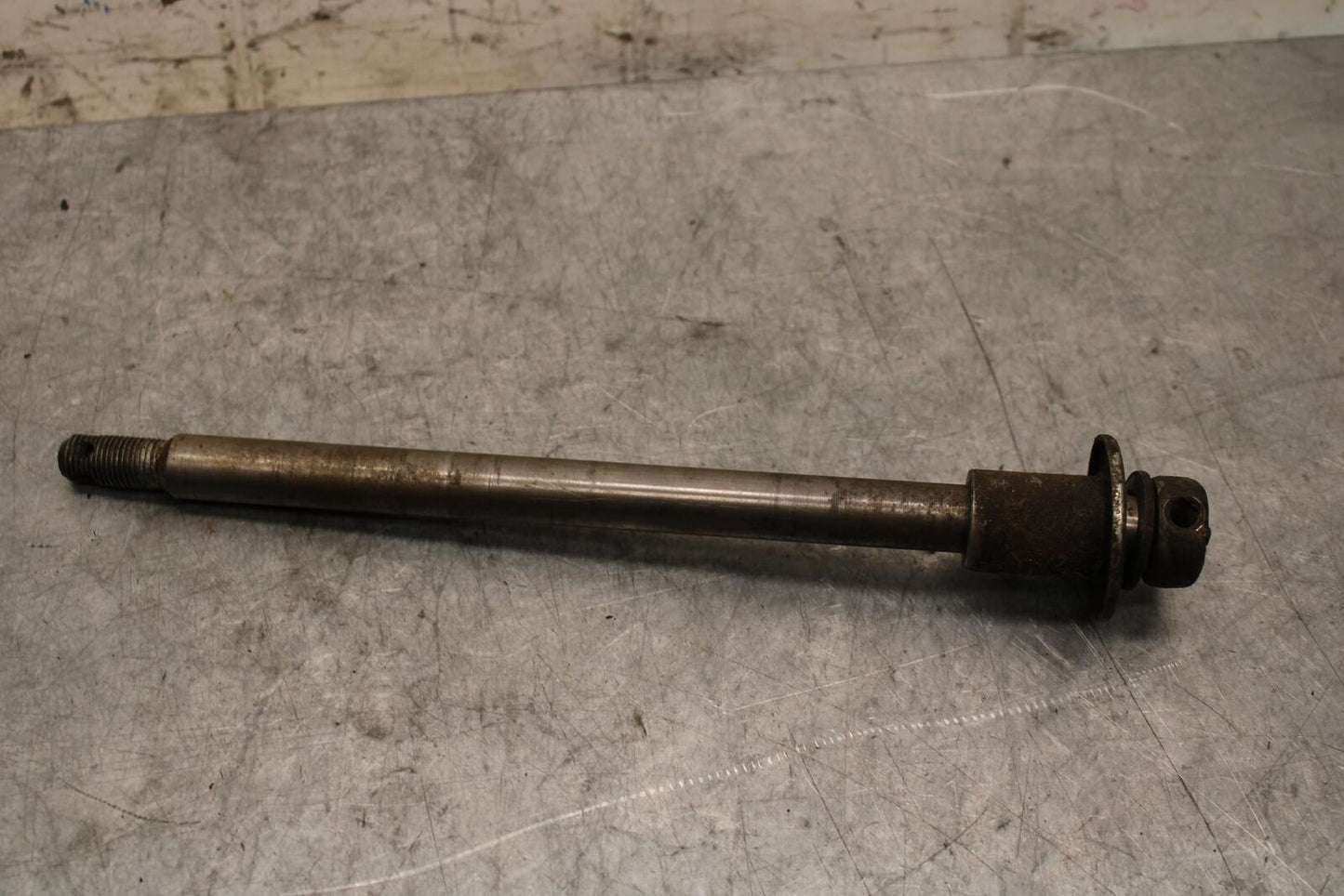 1982 Suzuki GS1100ES FRONT WHEEL RIM AXLE PIVOT BOLT BB55