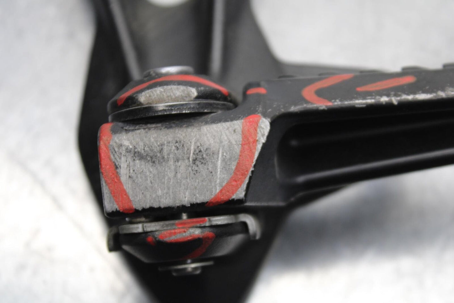 2011 Kawasaki Ninja ZX6R ZX600R RIGHT LEFT PASSENGER FOOT PEGS   BB587