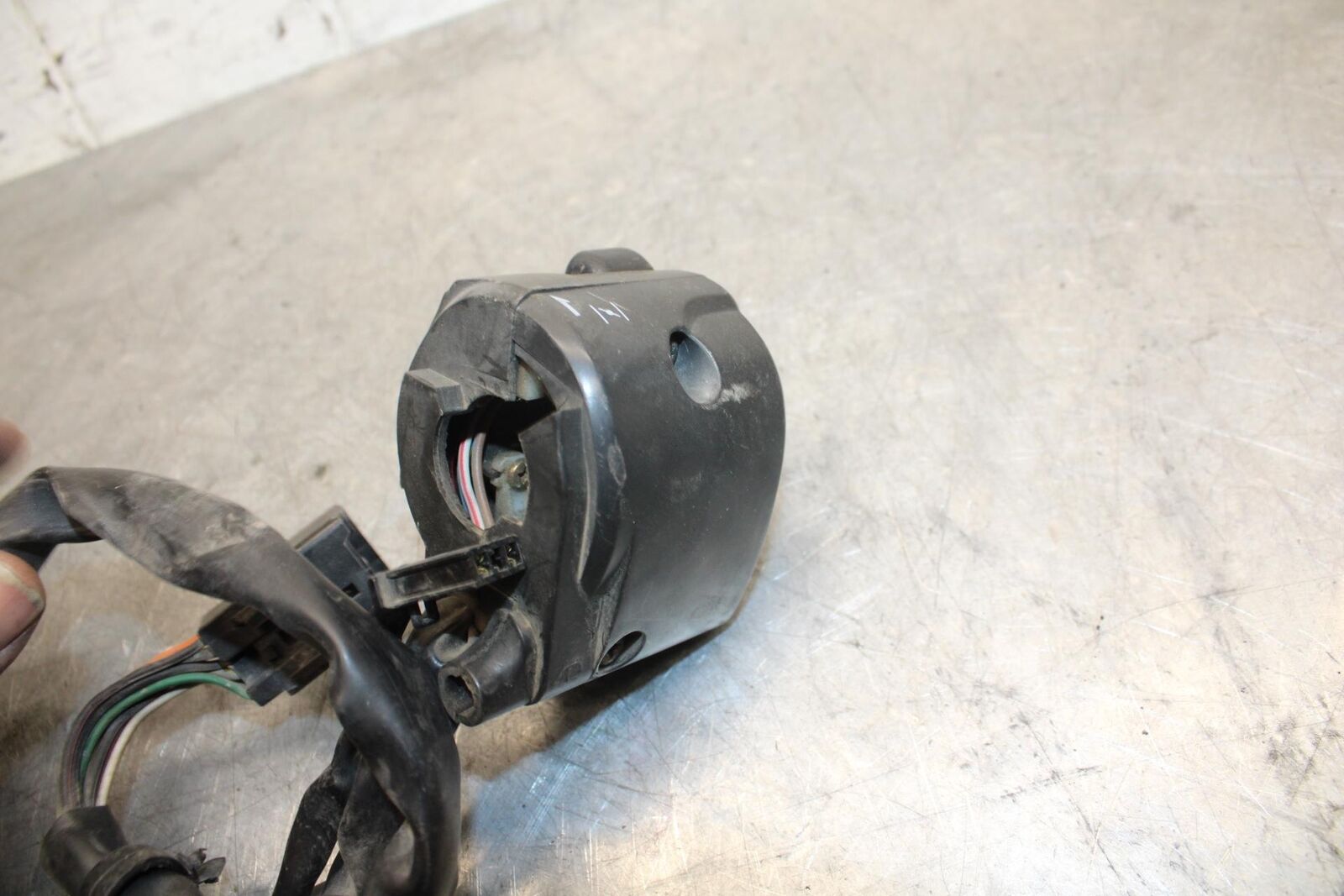 2004 Kawasaki Ninja ZX6RR ZX600M LEFT CLIP ON HANDLE HORN SIGNALS SWITCH BB43