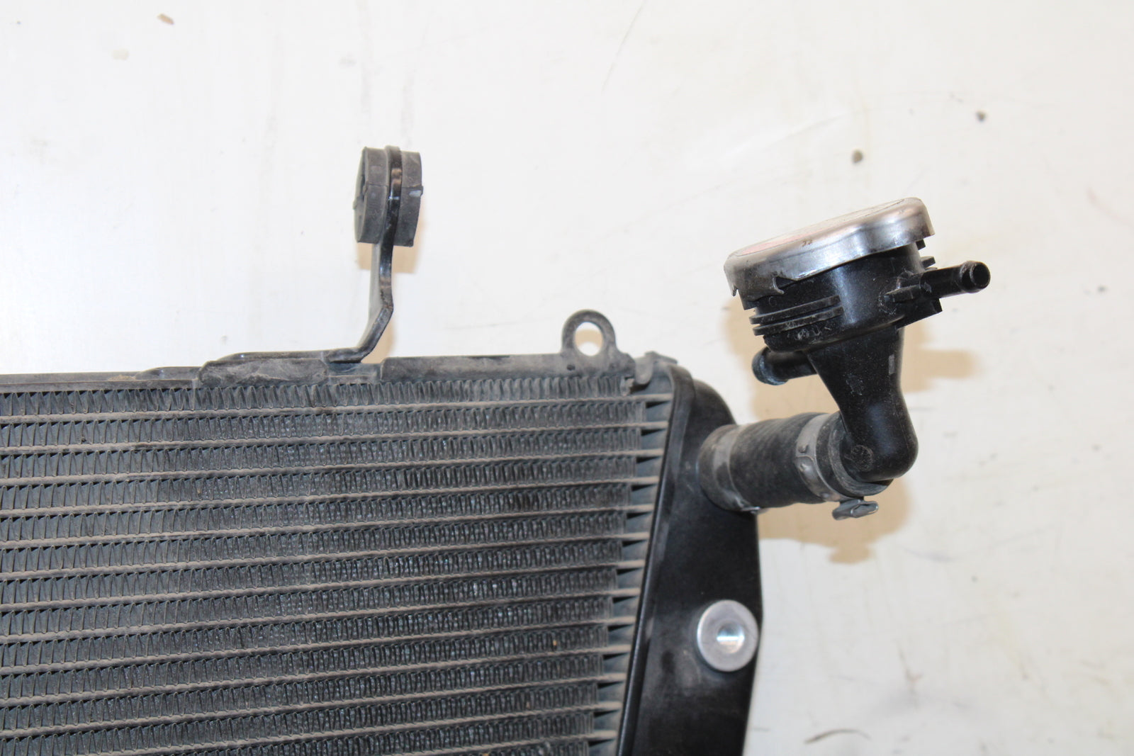 17-21 HONDA CBR1000RR SP ENGINE RADIATOR MOTOR COOLER COOLING RADIATER BB681