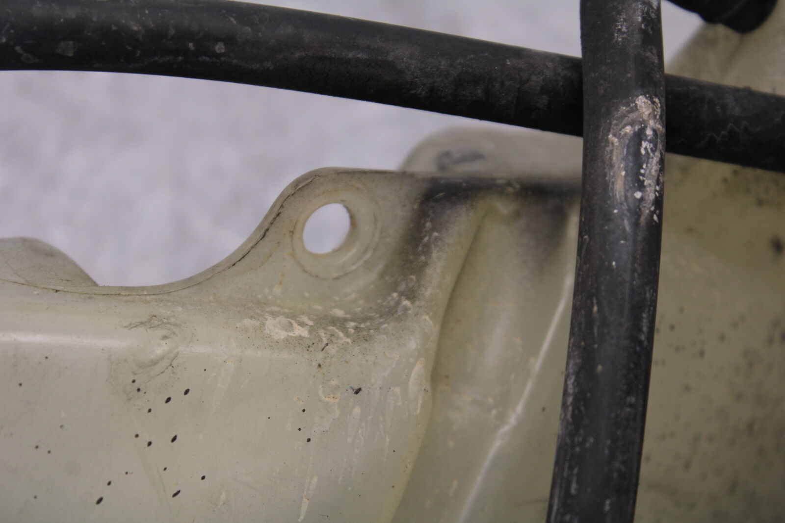 09-12 KAWASAKI NINJA ZX6R ZX600R COOLANT WATER TANK RESERVOIR 43078-0057 BB656