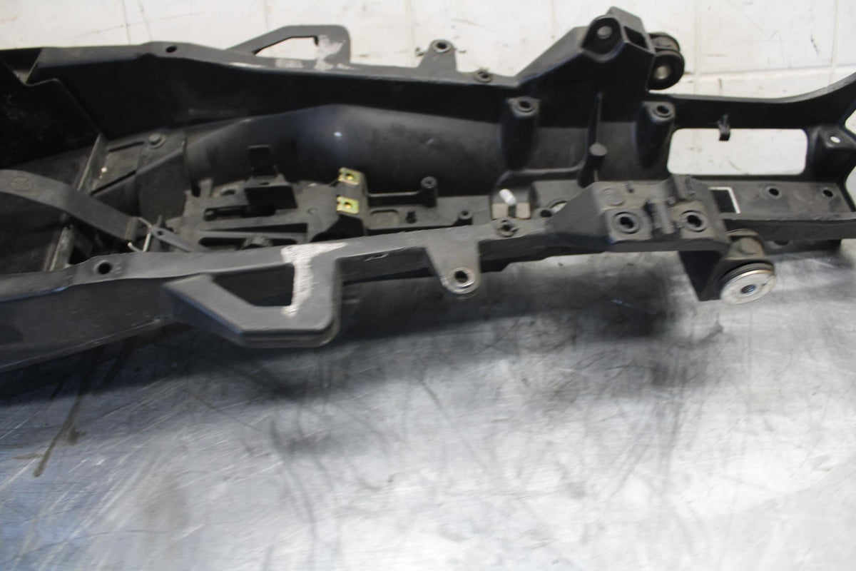 04-06 YAMAHA YZF R1 REAR SUBFRAME BACK SUB FRAME 5VY-21190-00-00 BB491