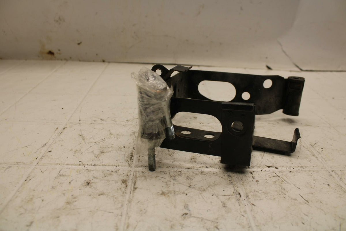 72 HONDA CB500 K1 BATTERY TRAY BOX BB24