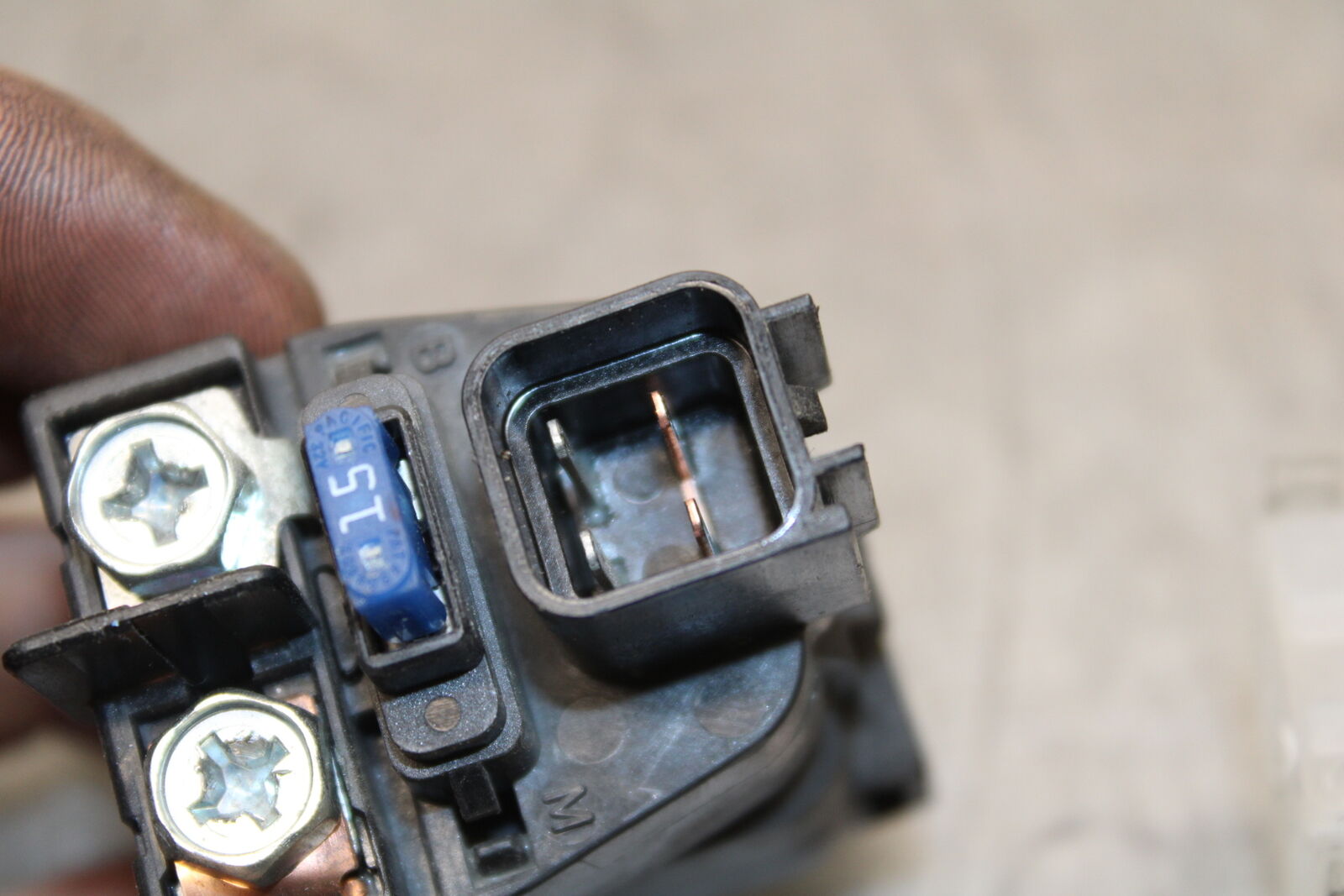 06-07 SUZUKI GSXR 600 ENGINE STARTER RELAY STARTING MOTOR SWITCH BB737