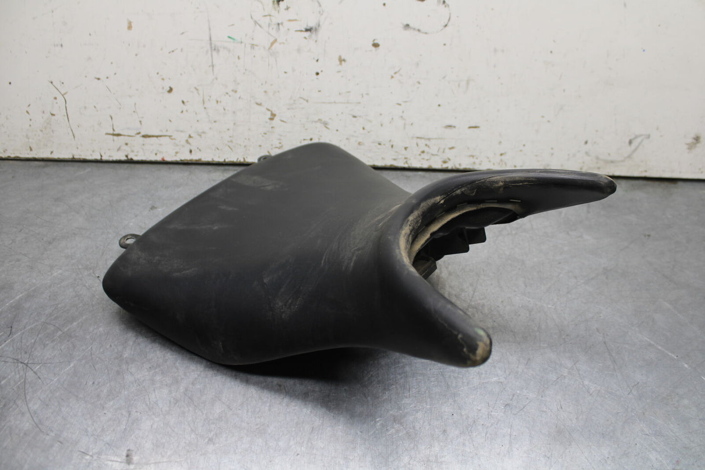 19-24 YAMAHA R3 FRONT DRIVERS SEAT PAD SADDLE PILLION BB736