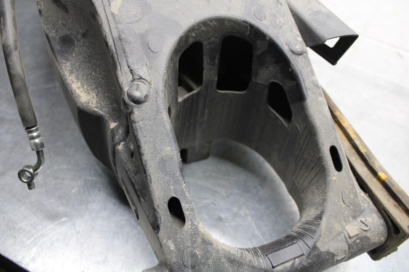2015 Suzuki GSXR750 REAR SWINGARM BACK SUSPENSION SWING ARM BB595