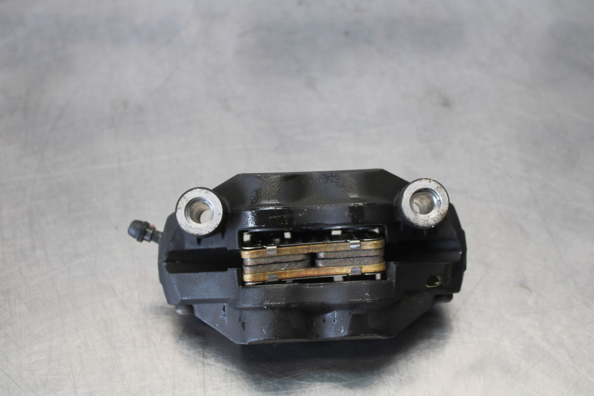 06-07 SUZUKI GSXR 600 RIGHT LEFT FRONT BRAKE CALIPER SET PAIR CALIPERS BB170