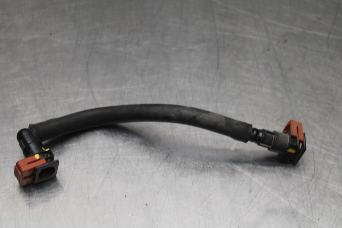 18-26 KAWASAKI Z400 FUEL HOSE GAS LINE TUBE PIPE BB852
