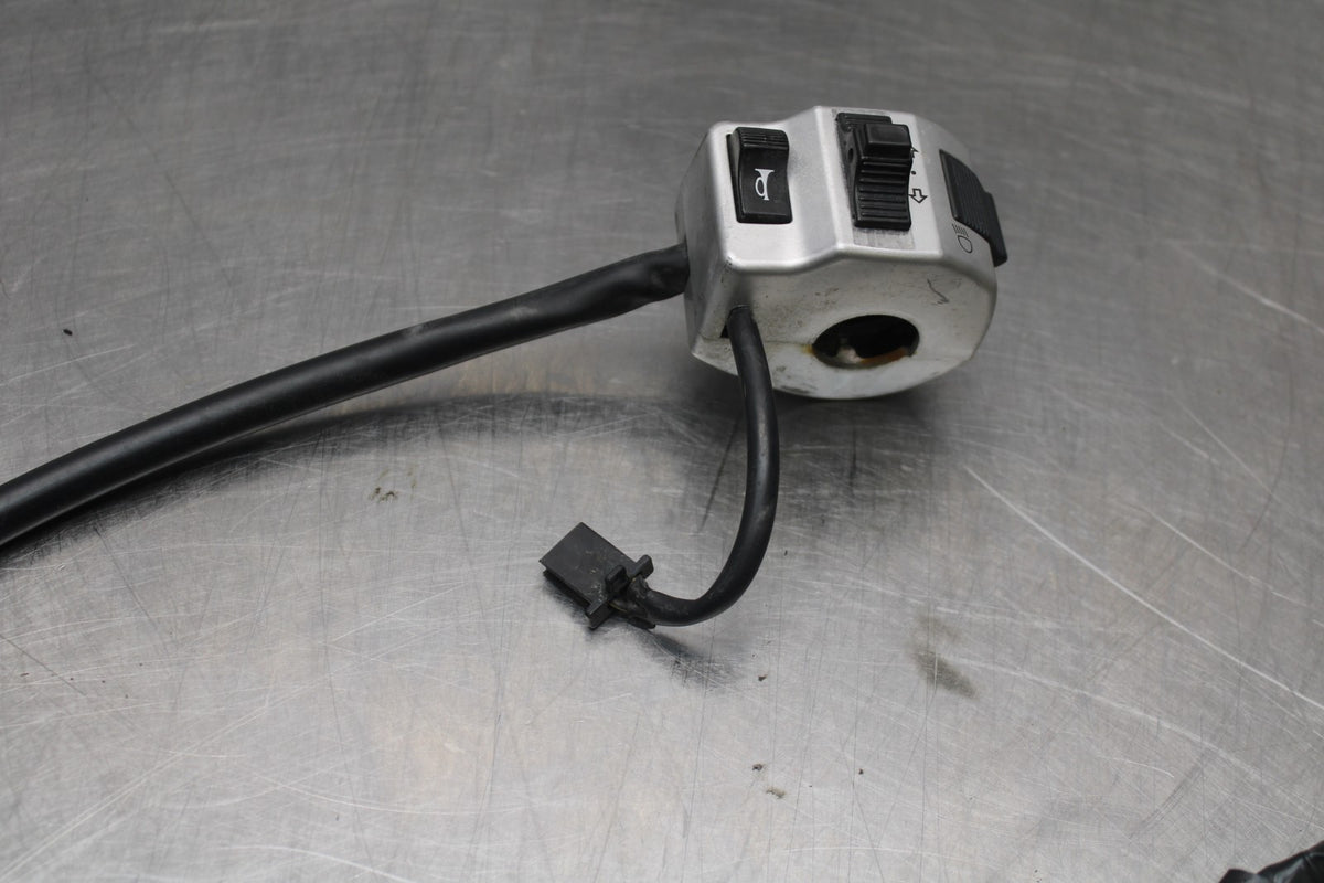 2006 Suzuki Boulevard C90 LEFT CLIP ON HANDLE HORN SIGNALS SWITCH SWITCHES BB849