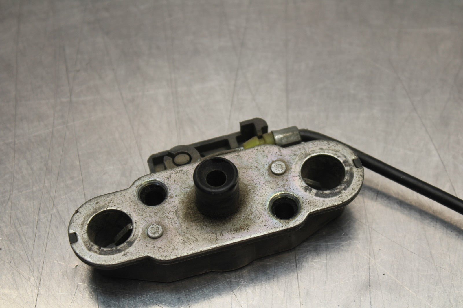 07-08 KAWASAKI NINJA ZX6R REAR PASSENGER SEAT LATCH LOCK ASSEMBLY BB203