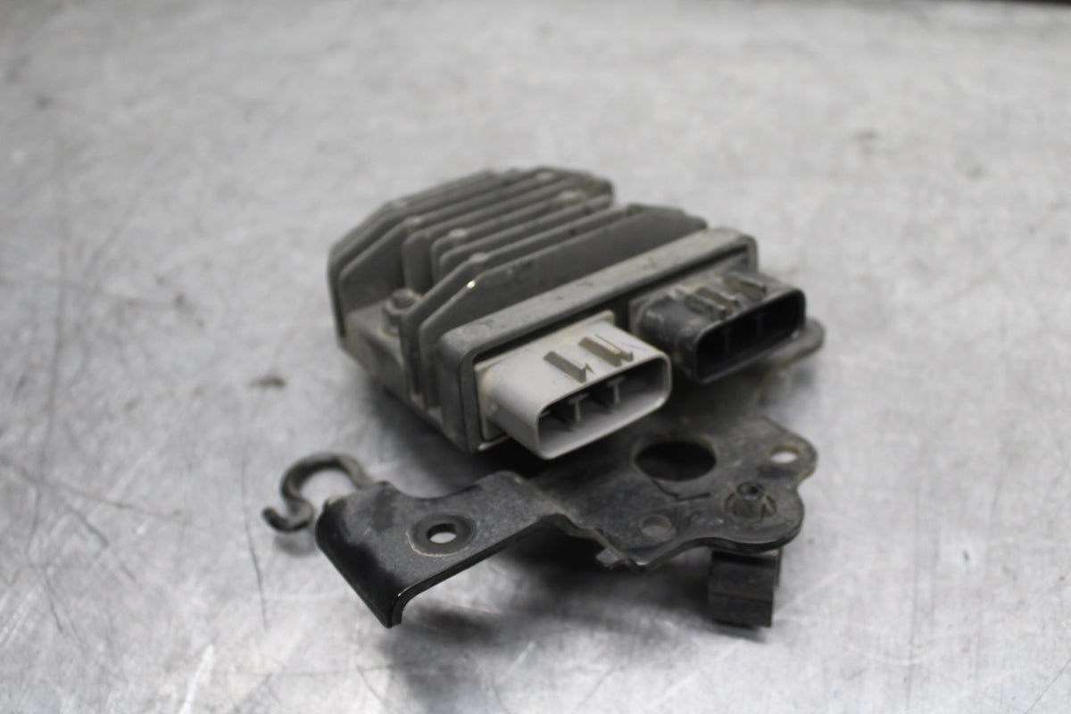 17-24 YAMAHA BOLT XVS950 RECTIFIER VOLTAGE REGULATOR BB729