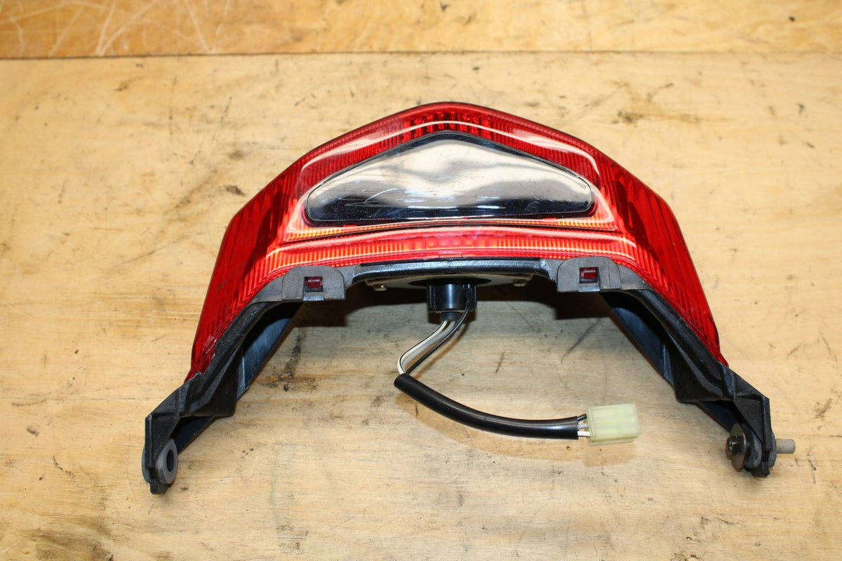 07-12 SUZUKI BANDIT 650S REAR TAIL TAILLIGHT BACK BRAKE LIGHT BB328