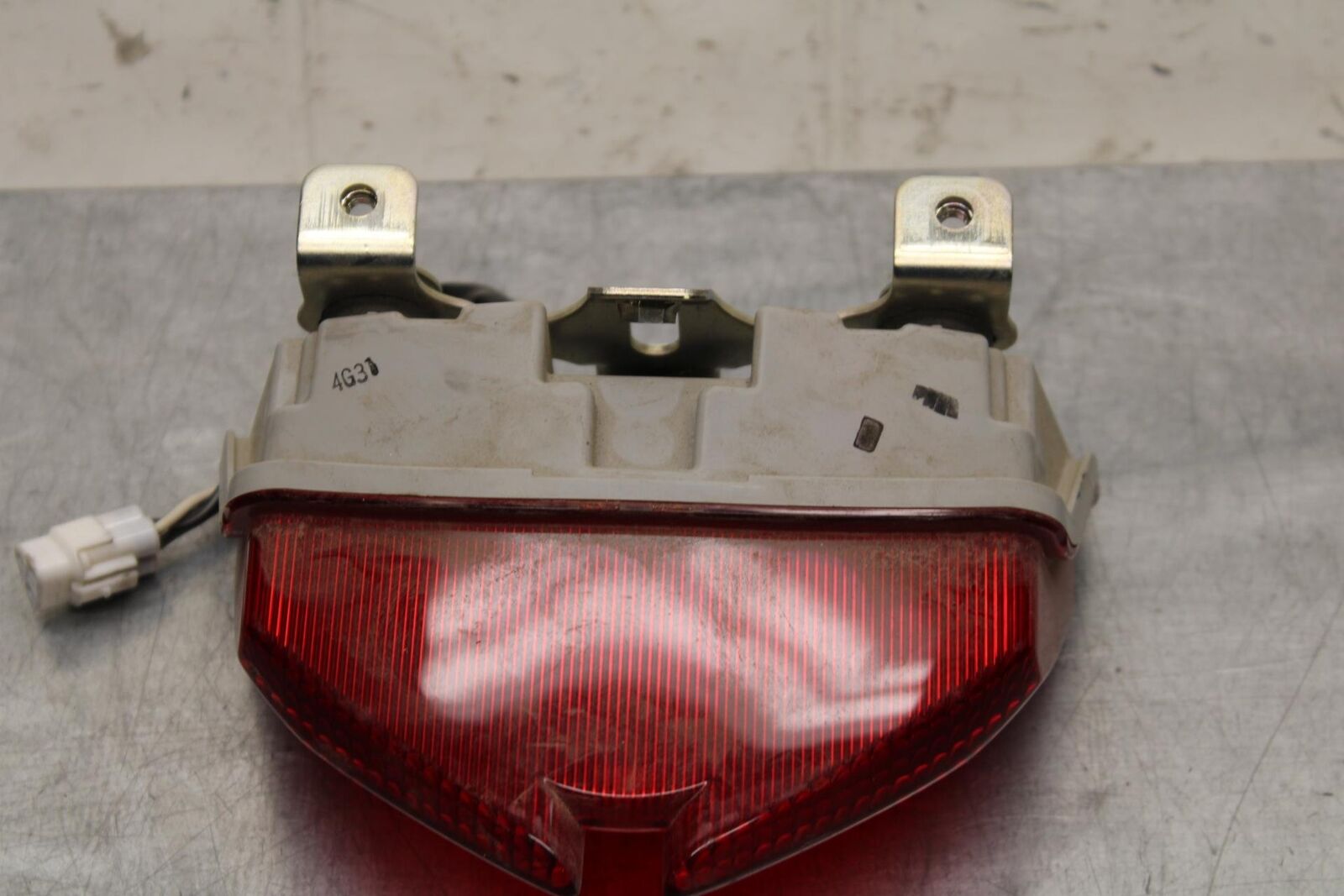 2015 Suzuki GSXR750 REAR TAIL TAILLIGHT BACK BRAKE LIGHT BB595