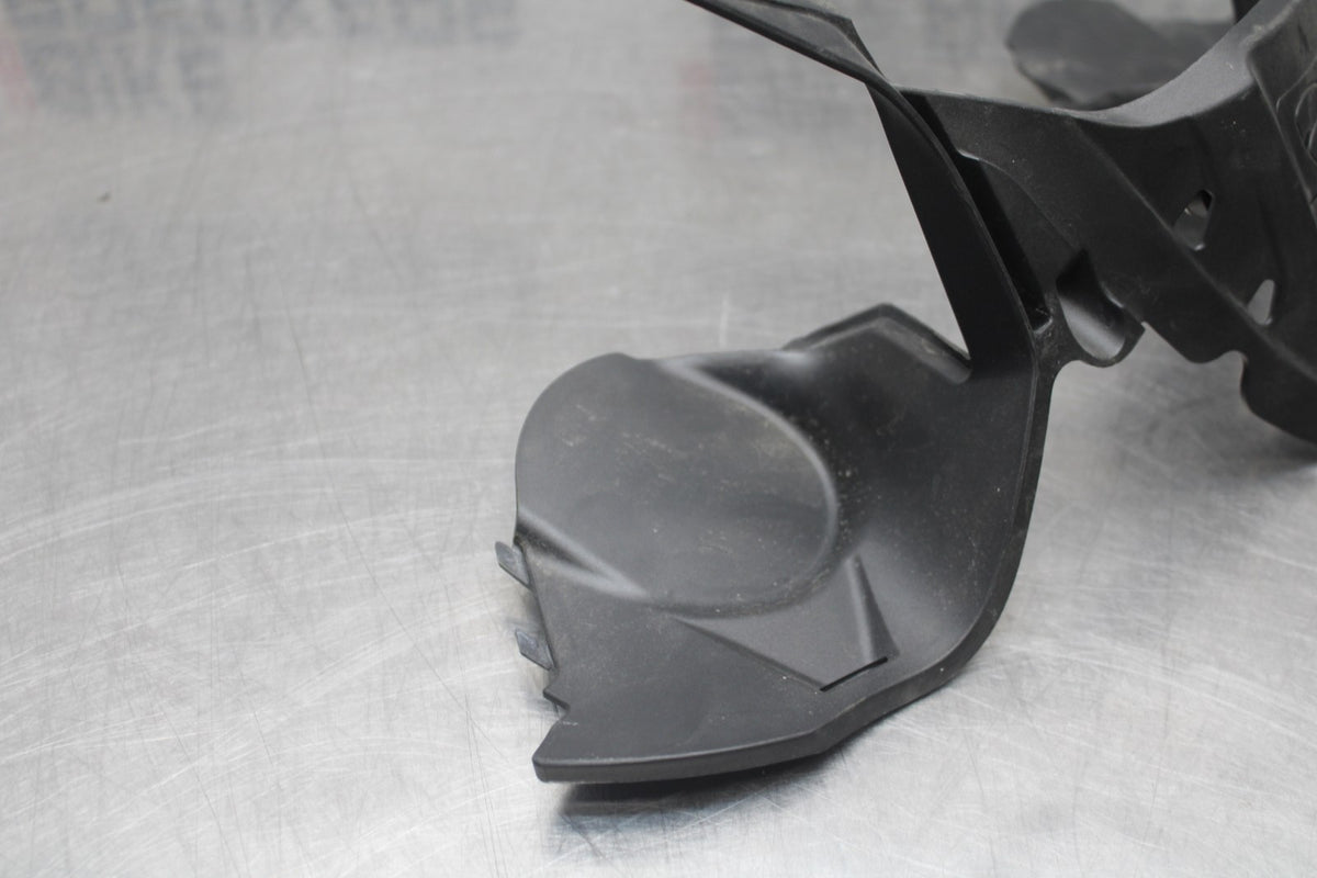 16 DUCATI 959 PANIGALE FRONT CENTER COWL FAIRING BB912
