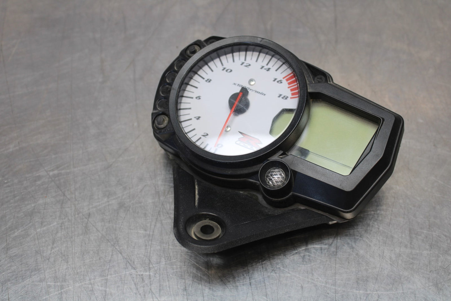 06-07 SUZUKI GSXR 600 SPEEDO TACH GAUGES CLUSTER SPEEDOMETER TACHOMETER BB170
