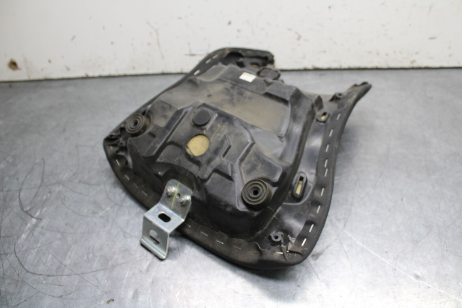 12-17 KAWASAKI ER-6N Z650 FRONT DRIVERS SEAT PAD SADDLE PILLION BB709