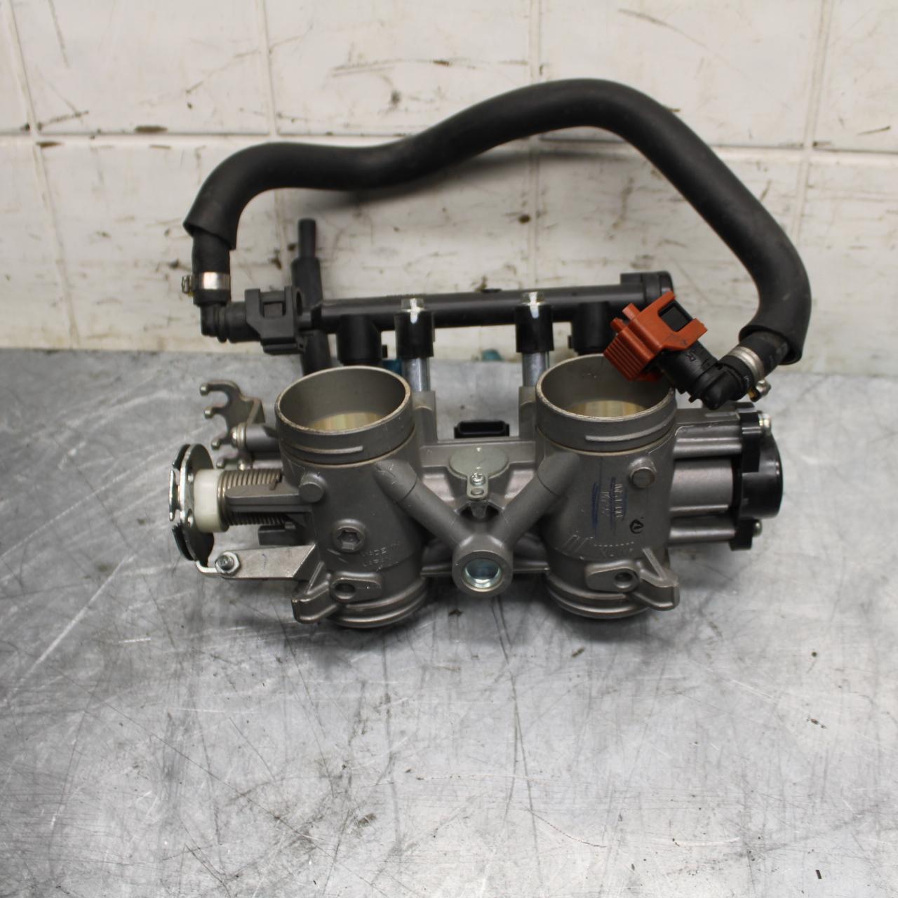 16-22 YAMAHA XSR 700 MAIN FUEL INJECTORS / THROTTLE BODIES BB475