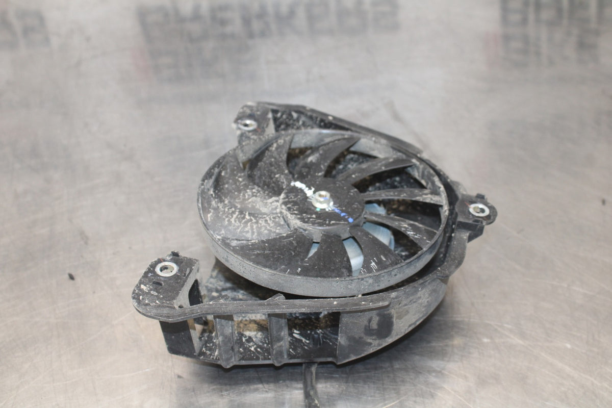 17-18 YAMAHA YZF R3 ENGINE RADIATOR COOLING FAN BB788