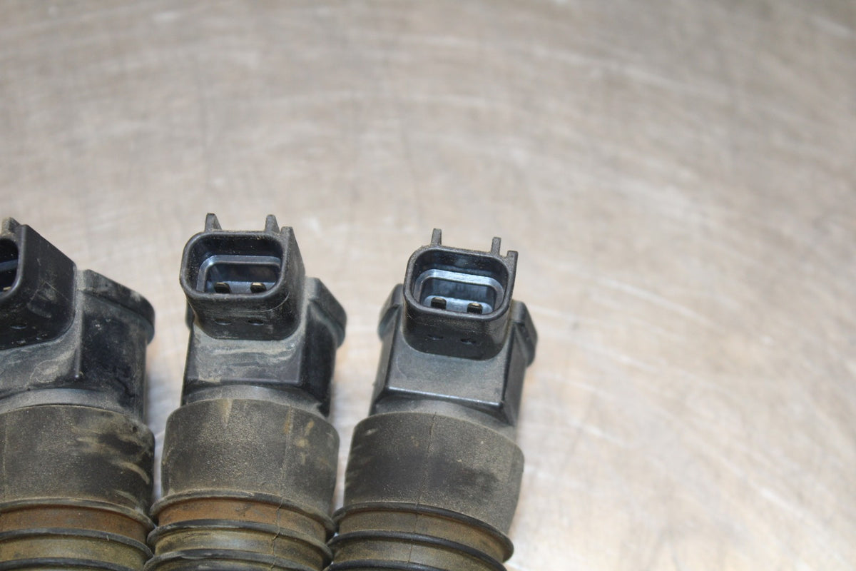 01-03 SUZUKI GSXR600 IGNITION COILS COIL SPARK PLUG CAPS BB841