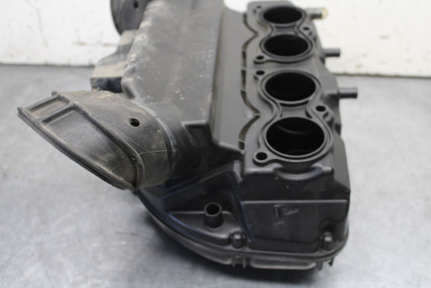 11-24 SUZUKI GSXR750 AIRBOX AIR INTAKE FILTER BOX BB714