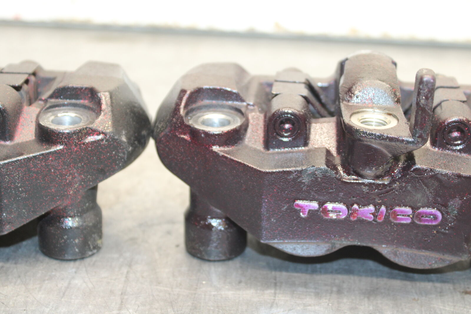 05-06 SUZUKI GSXR1000 RIGHT LEFT FRONT BRAKE CALIPER SET PAIR CALIPERS BB113