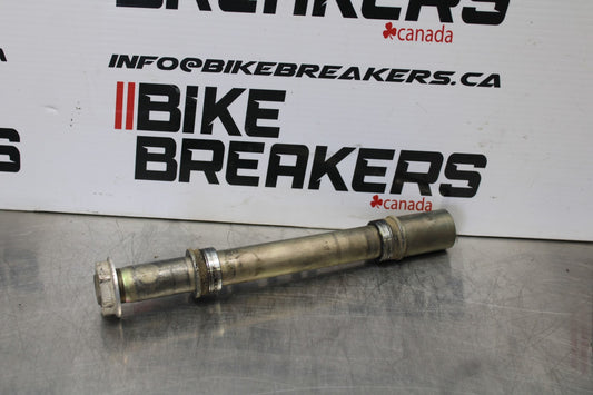 15-17 YAMAHA YZF R1 FRONT WHEEL RIM AXLE PIVOT BOLT BB190
