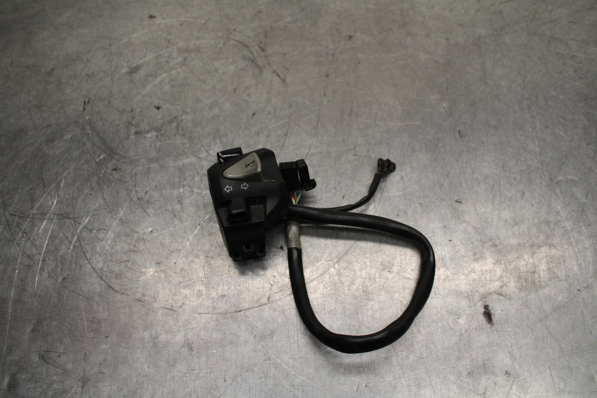 15-16 HONDA CB300F LEFT CLIP ON HANDLE HORN SIGNALS SWITCH SWITCHES BB740