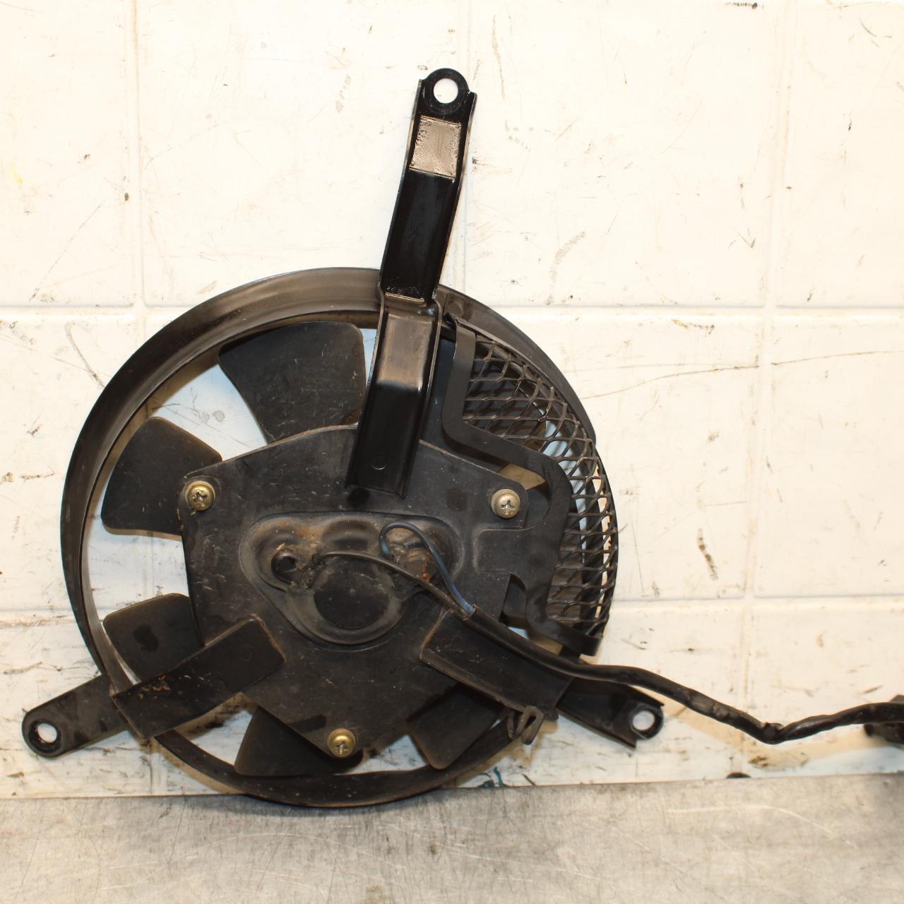 2001 Suzuki GSXR750 ENGINE RADIATOR COOLING FAN 17800-35F00 BB553