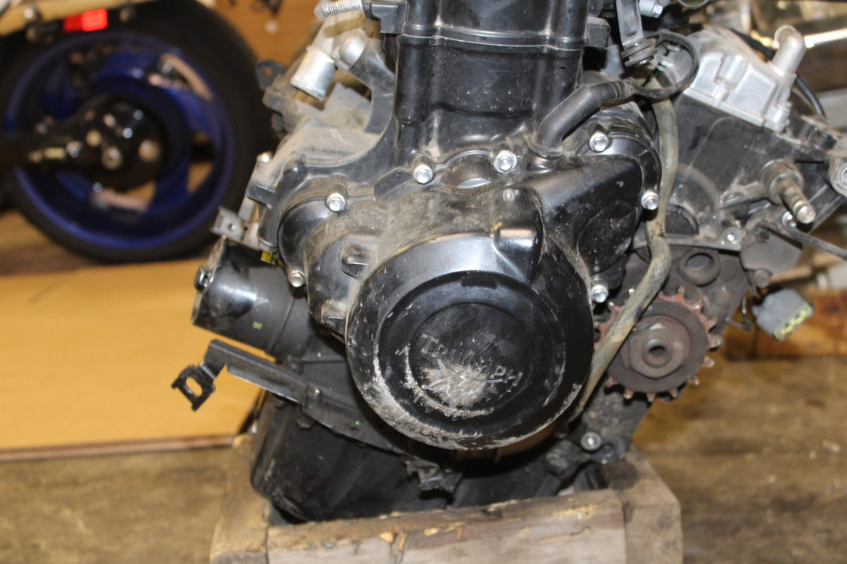 14 TRIUMPH STREET TRIPLE ABS ENGINE MOTOR BB808