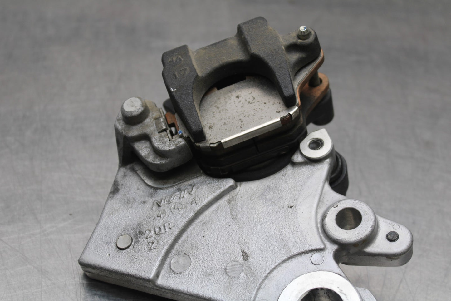 22-25 YAMAHA YZF R7 REAR BACK BRAKE CALIPER W MOUNT BRACKET BB769