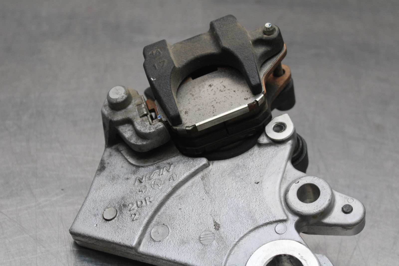 22-25 YAMAHA YZF R7 REAR BACK BRAKE CALIPER W MOUNT BRACKET BB769