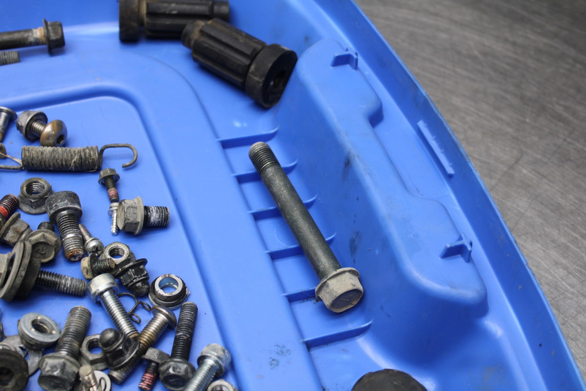 07-25 KAWASAKI VULCAN 900 VN900D CLASSIC LT MOUNTING BOLTS HARDWARE BB842