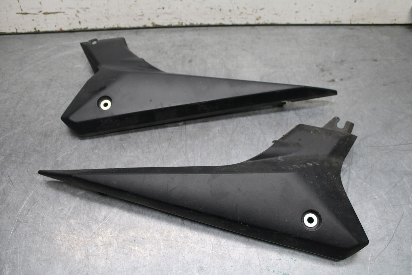 09-15 YAMAHA FZ6R RIGHT LEFT SIDE SEAT PANELS TRIMS COWLS FAIRINGS COVER BB719 