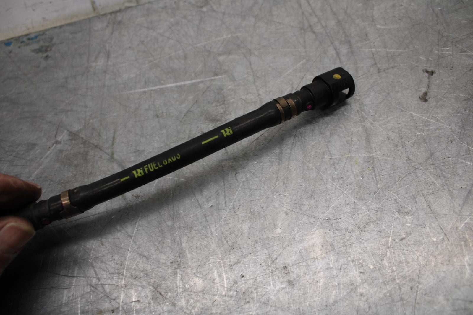 09-12 HONDA CBR600RR FUEL HOSE GAS LINE TUBE PIPE 17526-MFJ-D01 BB450