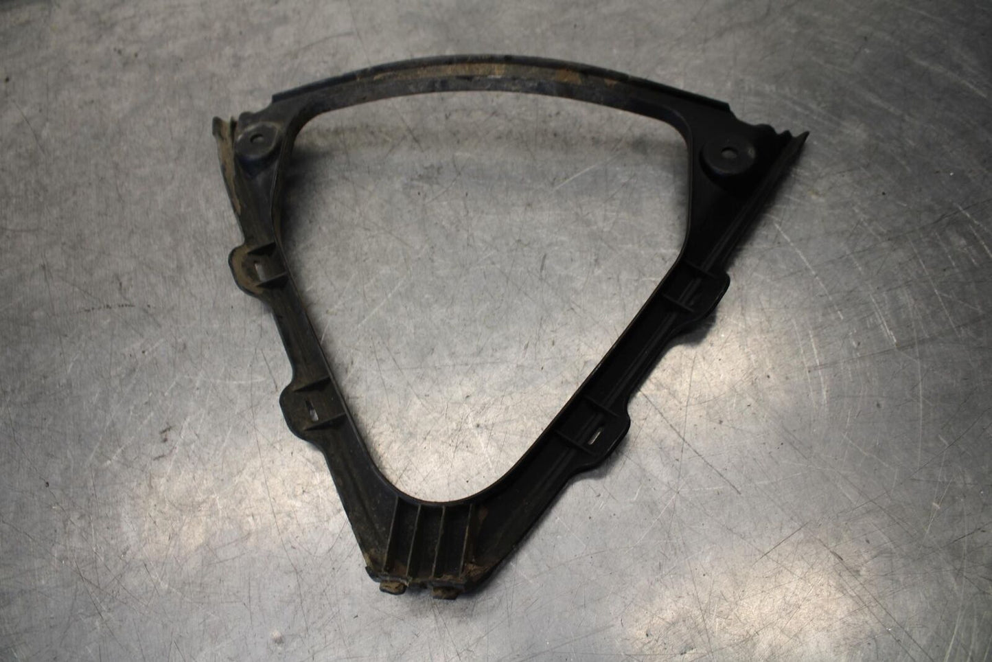 08-10 SUZUKI GSXR 600  FRONT LOWER INNER EXHAUST V FAIRING COWL GUARD BB101 #B
