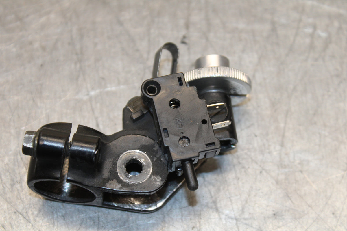 06 YAMAHA YZF R6 CLUTCH LEVER PERCH MOUNT BRACKET BB716
