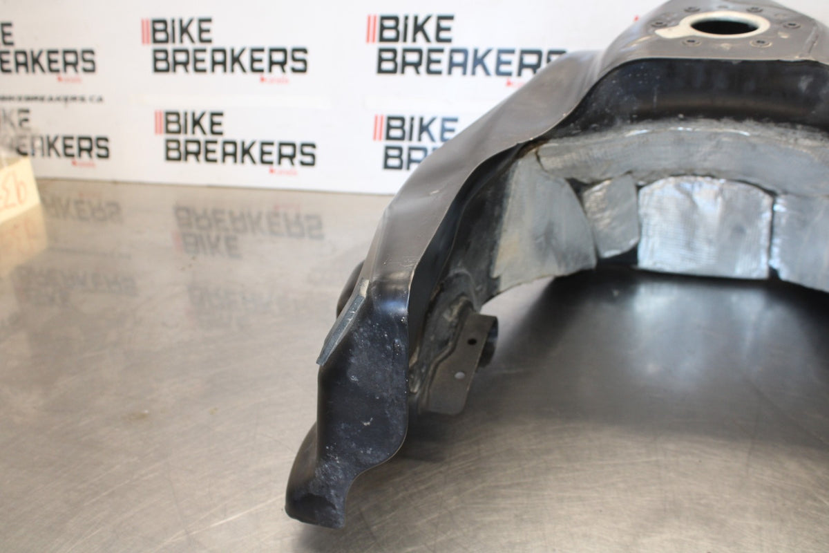 19 BMW F750GS GAS TANK FUEL CELL PETROL RESERVOIR BB938