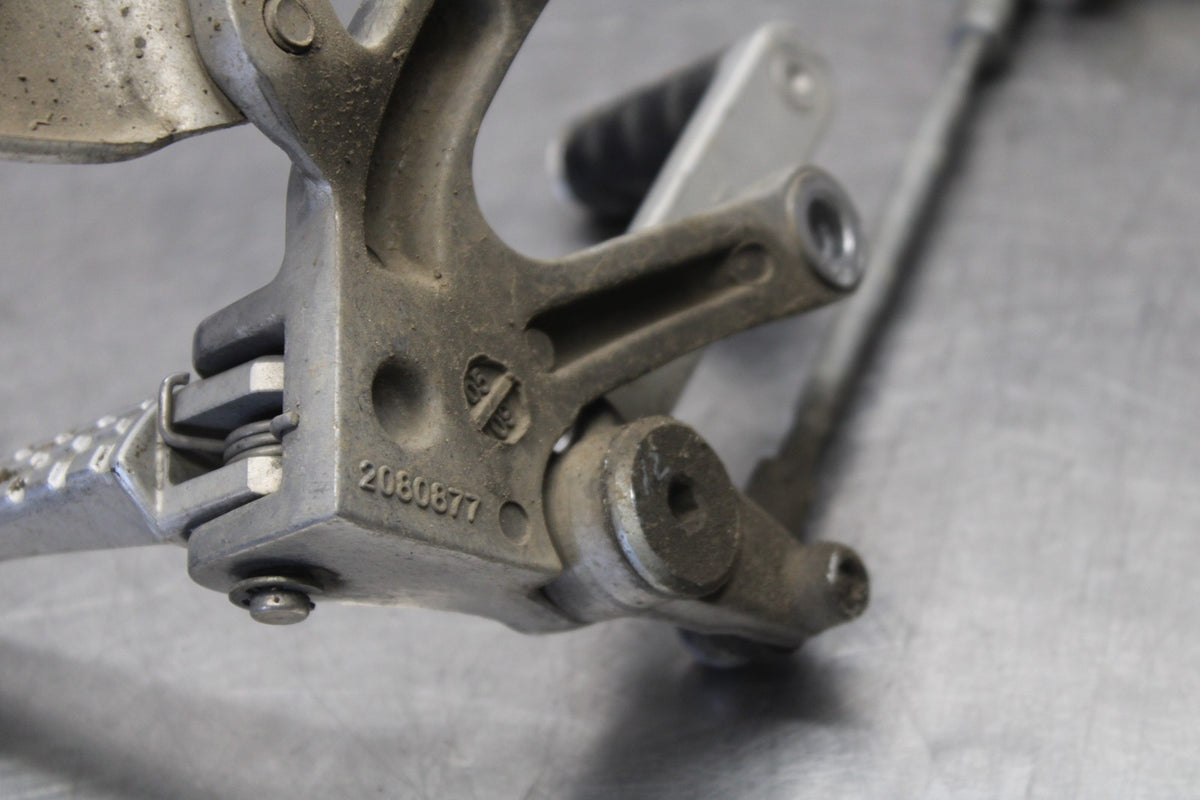 05-08 TRIUMPH SPEED TRIPLE 1050 LEFT REARSET REAR SET FOOT PEG W SHIFTER BB933