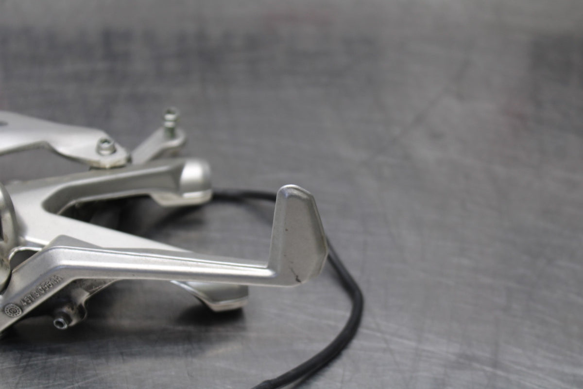16 DUCATI 959 PANIGALE RIGHT REARSET REAR SET DRIVER FOOT PEG REST STOP BB912