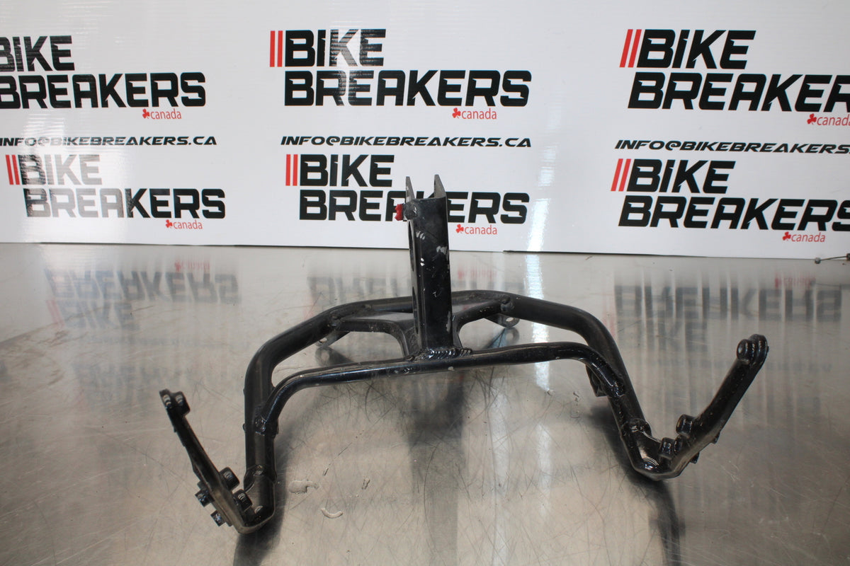 01-03 SUZUKI GSXR600 UPPER FAIRING MIRROR GAUGES STAY BRACKET BB145