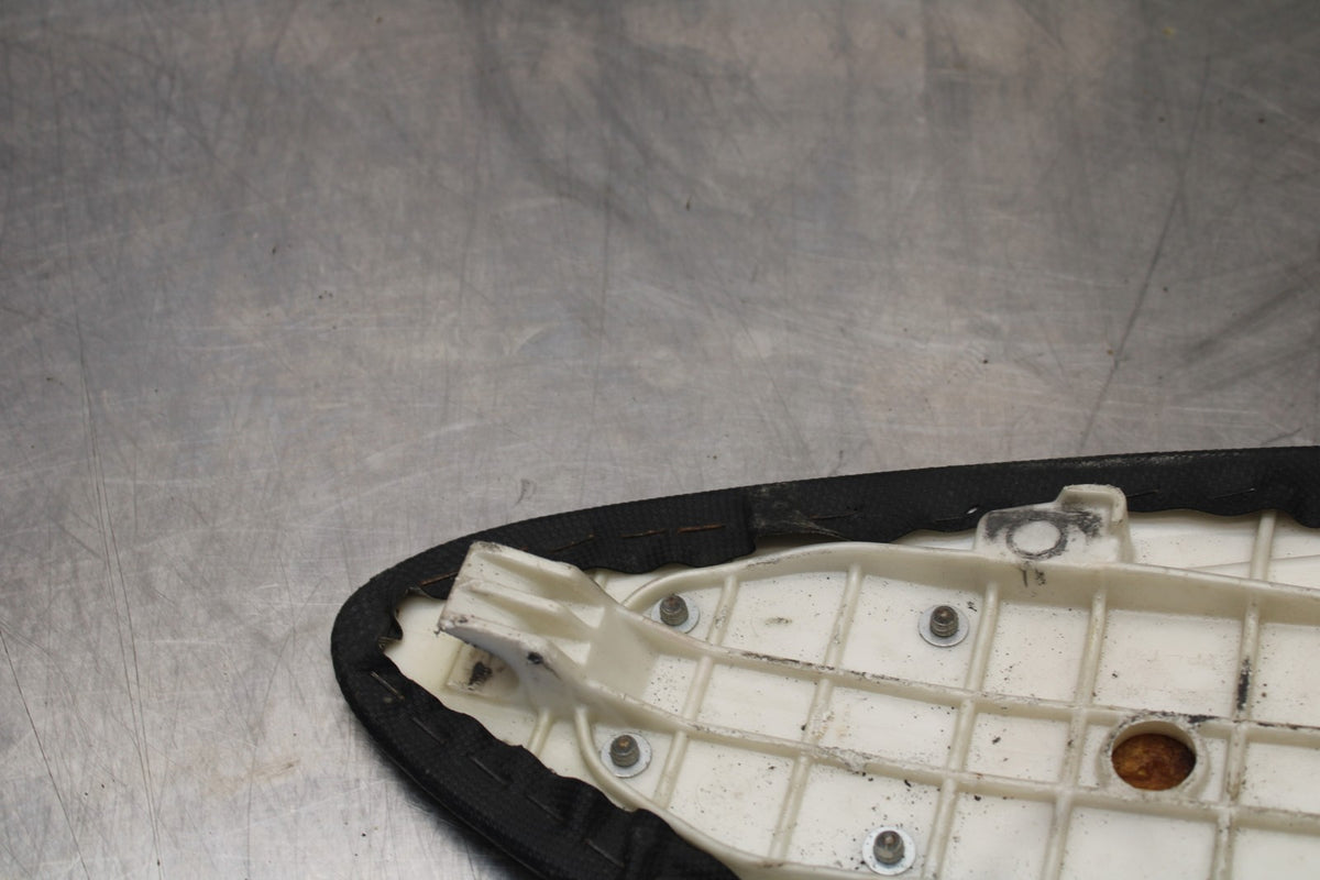 07-08 KAWASAKI NINJA ZX6R REAR BACK PASSENGER SEAT PAD SADDLE PILLION BB175